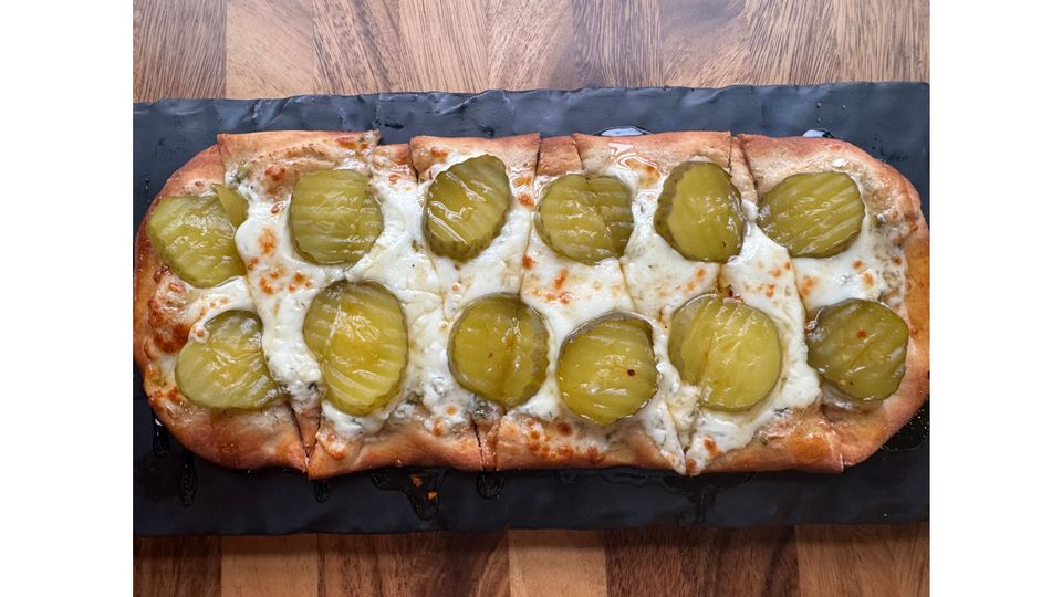 A visualization of the menu item "Spicy Pickle Flatbread"