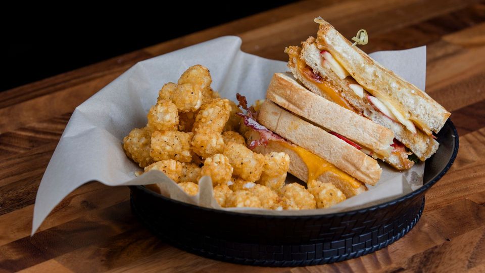 A visualization of the menu item "Apple Grilled Cheese"